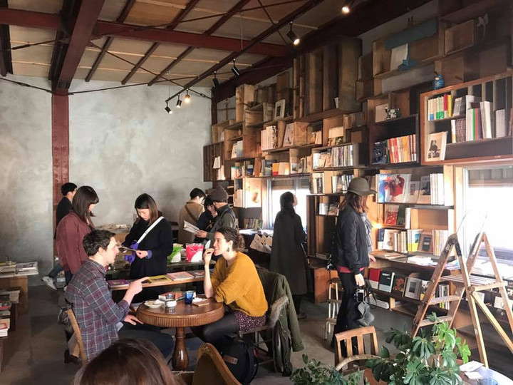 29132918_1279880175475430_292110160